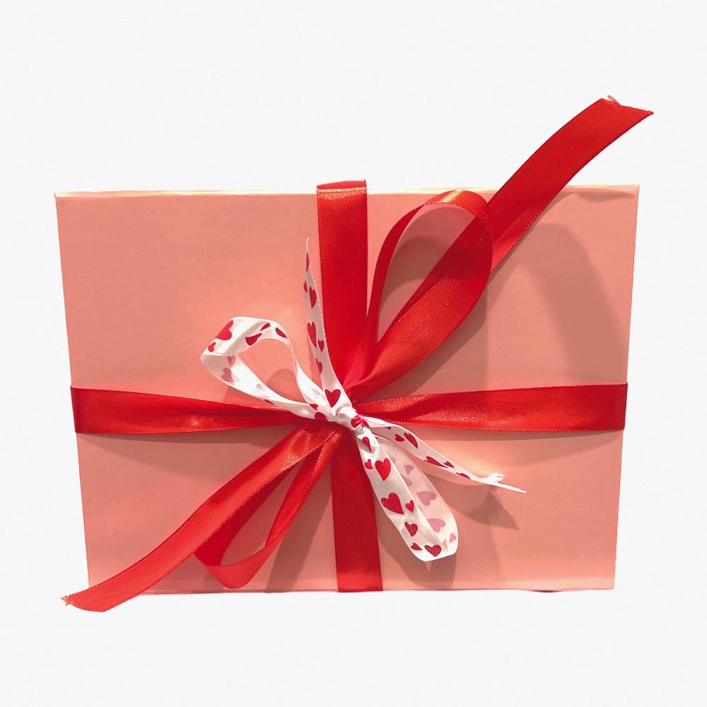 Glimmer Goddess ® Magnetic Gift Box – Black or Pink-1